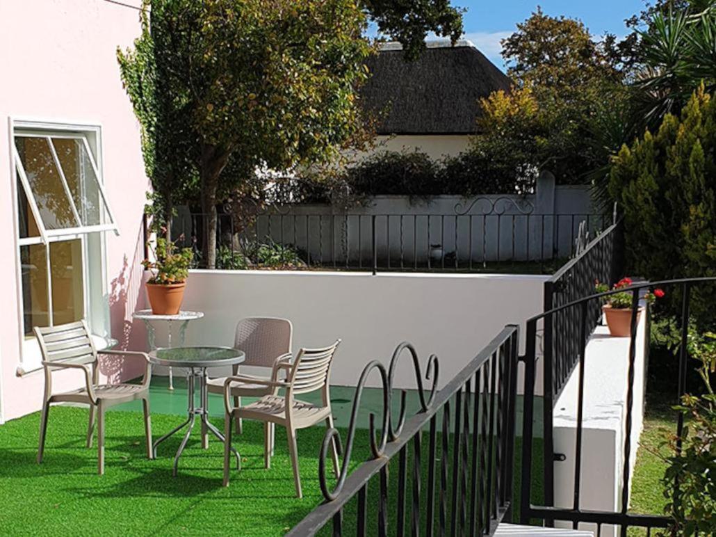 Auberge La Dauphine Guest House Franschhoek Luaran gambar